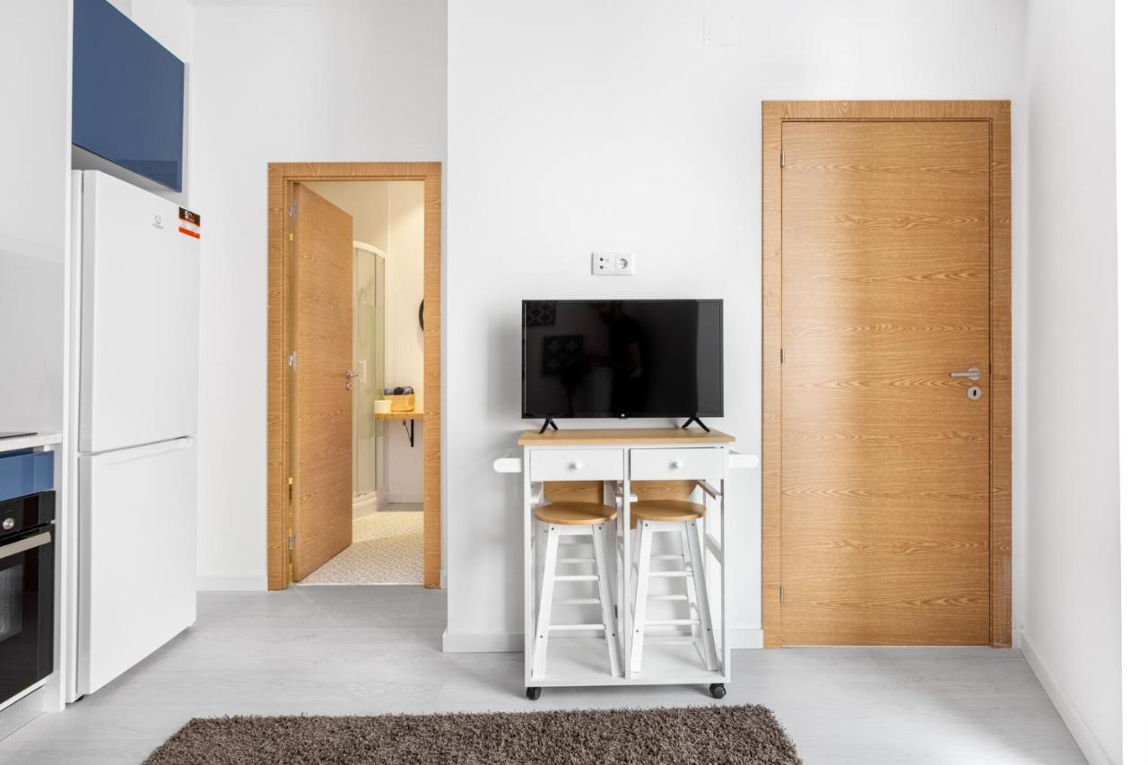 Altido Stylish Arroios Apartments, 20 Min To Centre Lisbon Exterior photo